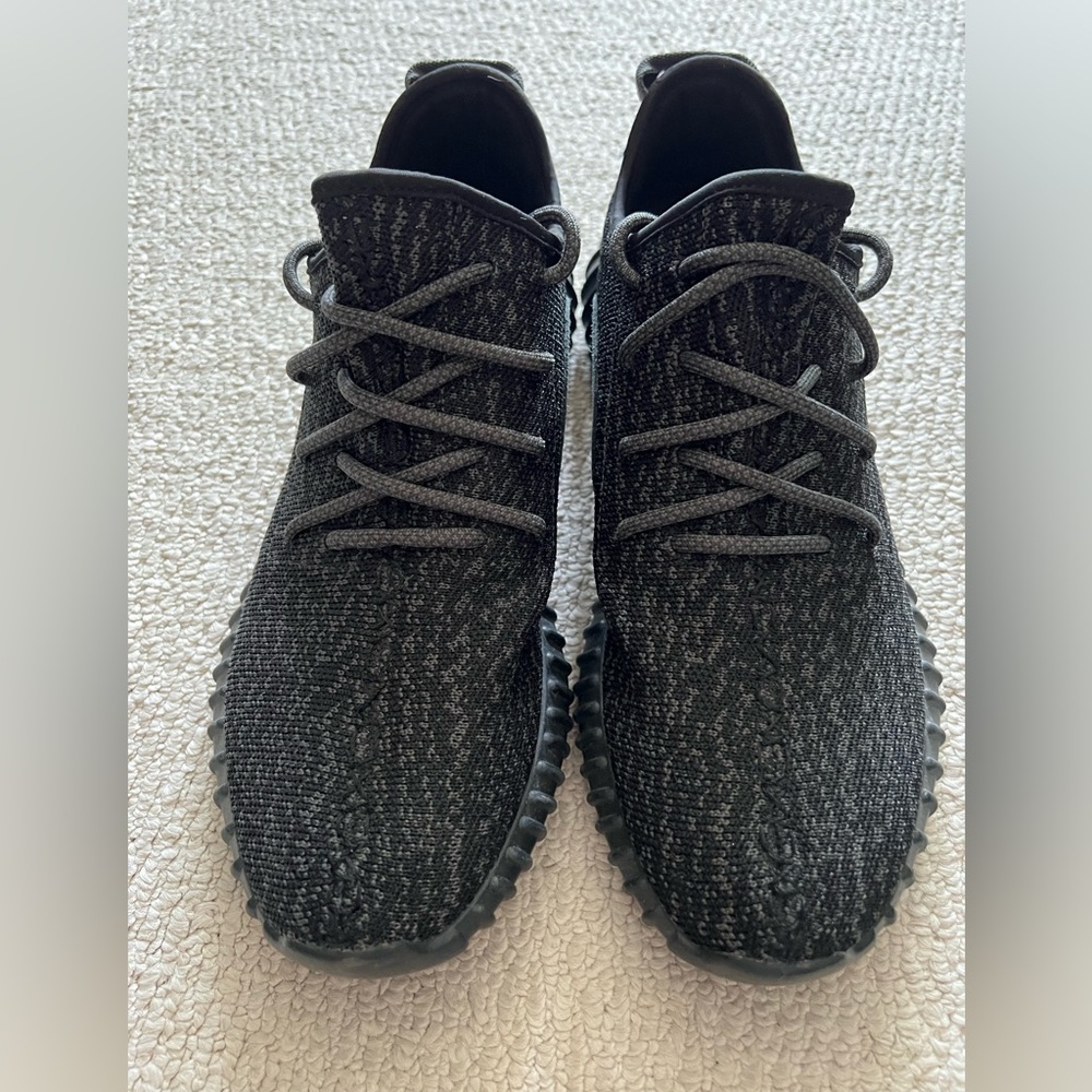 Adidas Yeezy Boost 350 V1 Pirate Black.